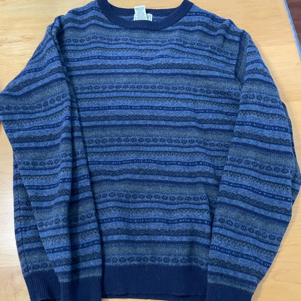 LL Bean Mens Medium Blue Stripe Sweater